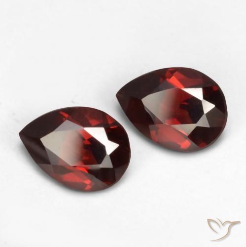 Shop natural 1.62ct Rouge foncé Grenat pyrope gems, En forme de poire, from Mozambique at GemSelect. In stock, global shipping!