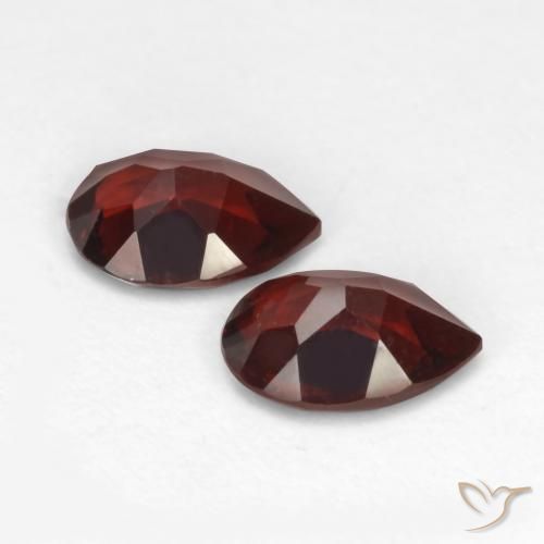 Shop natural 1.62ct Rouge foncé Grenat pyrope gems, En forme de poire, from Mozambique at GemSelect. In stock, global shipping!