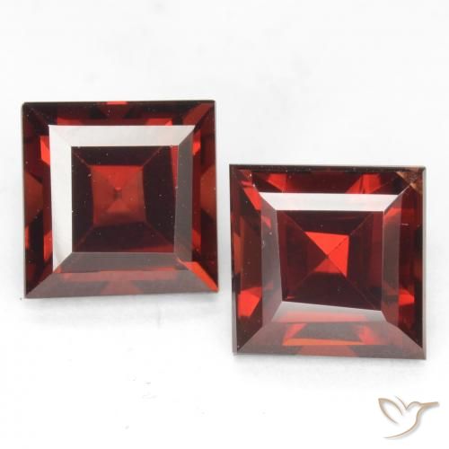 Shop natural 4.46ct Rouge foncé Grenat pyrope gems, Carré, from Inde at GemSelect. In stock, global shipping!