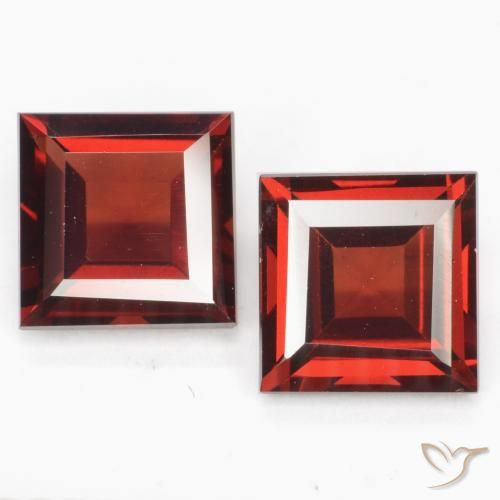 4.13ctw Naturel Rouge moyen Grenat pyrope, Carré, VVS-VS
