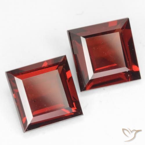Shop natural 4.04ct Rouge groseille Grenat pyrope gems, Carré, from Inde at GemSelect. In stock, global shipping!