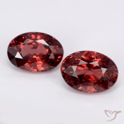 2.36ctw Naturel Rouge foncé Grenat pyrope, ovale, VS