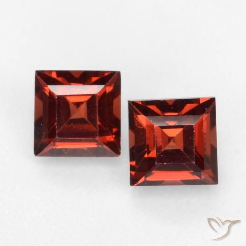 1.02ctw Naturel Rouge foncé Grenat pyrope, Carré, VVS-VS