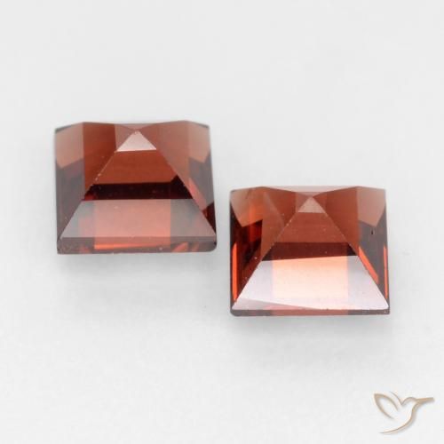 Shop natural 1.04ct Rouge moyen Grenat pyrope gems, Carré, from Mozambique at GemSelect. In stock, global shipping!