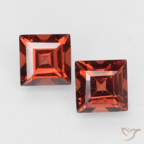 0.94ctw Naturel Rouge moyen Grenat pyrope, Carré, VVS-VS