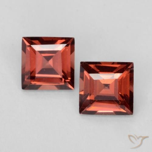 0.88ctw Naturel Rouge moyen-foncé Grenat pyrope, Carré, VVS-VS