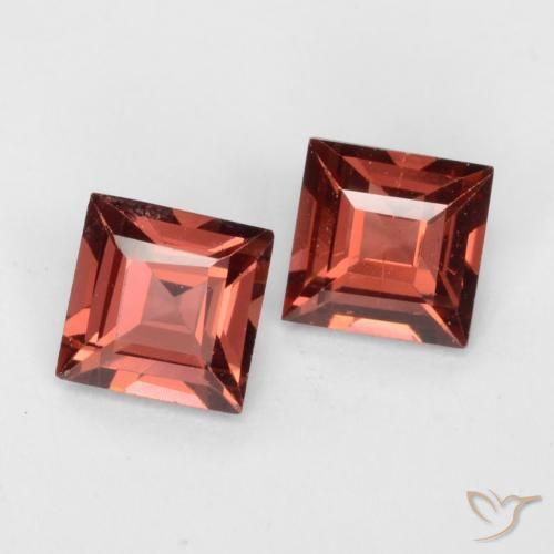 Achetez naturel 0.81ct Rouge brique profond Grenat pyrope gems, Carré, En provenance Mozambique chez GemSelect. En stock, livraison internationale!