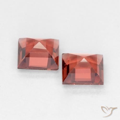 Achetez naturel 0.81ct Rouge brique profond Grenat pyrope gems, Carré, En provenance Mozambique chez GemSelect. En stock, livraison internationale!