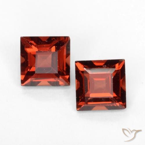 0.91ctw Naturel Rouge foncé Grenat pyrope, Carré, VVS-VS