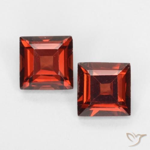 0.94ctw Naturel Rouge groseille Grenat pyrope, Carré, VVS-VS