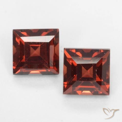 1.02ctw Naturel Rouge Sangria Grenat pyrope, Carré, VVS-VS