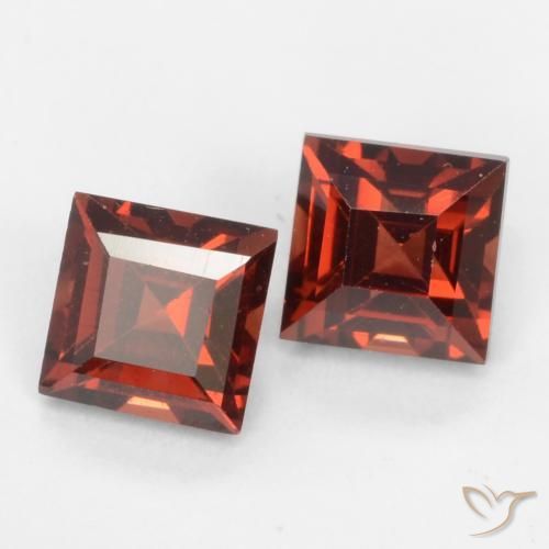 Shop natural 1.02ct Rouge Sangria Grenat pyrope gems, Carré, from Mozambique at GemSelect. In stock, global shipping!
