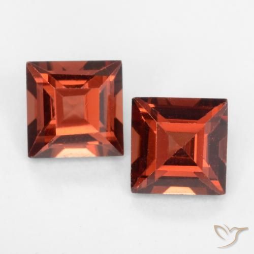 0.88ctw Naturel Rouge moyen Grenat pyrope, Carré, VVS-VS