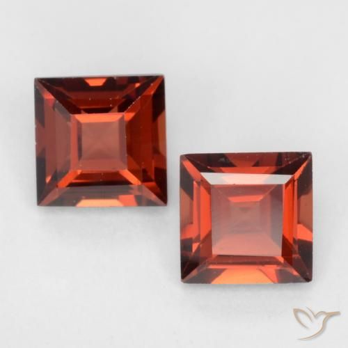 0.84ctw Naturel Rouge moyen Grenat pyrope, Carré, VVS-VS