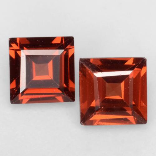 Achetez naturel 0,84ct rouge grenat pyrope gems, carré, en provenance mozambique chez gemselect. en stock, livraison internationale!