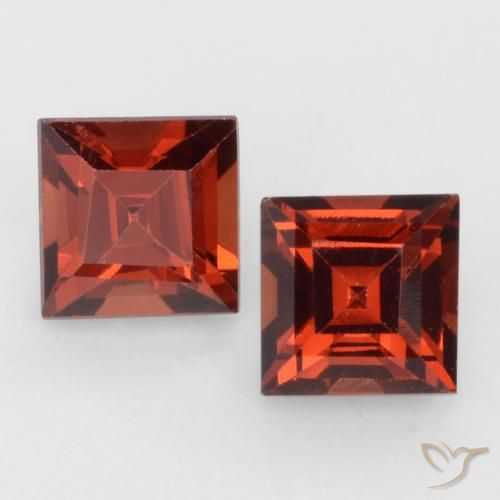 0.94ctw Naturel Rouge moyen Grenat pyrope, Carré, VVS-VS