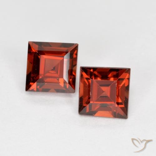 1.09ctw Naturel Rouge moyen Grenat pyrope, Carré, VS