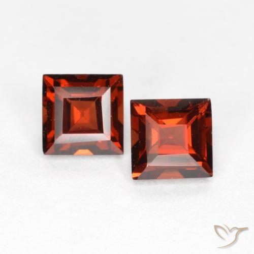 0.91ctw Naturel Rouge vif Grenat pyrope, Carré, VS