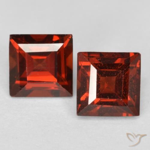 1.00ctw Naturel Rouge moyen Grenat pyrope, Carré, VS