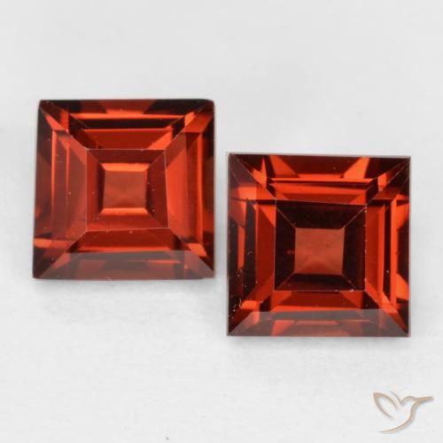 0.93ctw Naturel Rouge Sangria Grenat pyrope, Carré, VS