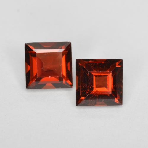 Achetez naturel 0,89ct rouge grenat pyrope gems, carré, en provenance mozambique chez gemselect. en stock, livraison internationale!