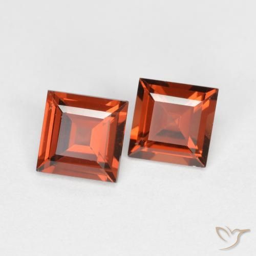 0.87ctw Naturel Rouge foncé Grenat pyrope, Carré, VS