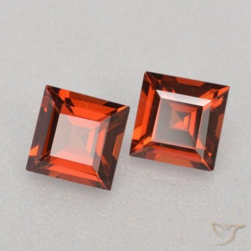 Achetez naturel 0,85ct rouge grenat pyrope gems, carré, en provenance mozambique chez gemselect. en stock, livraison internationale!
