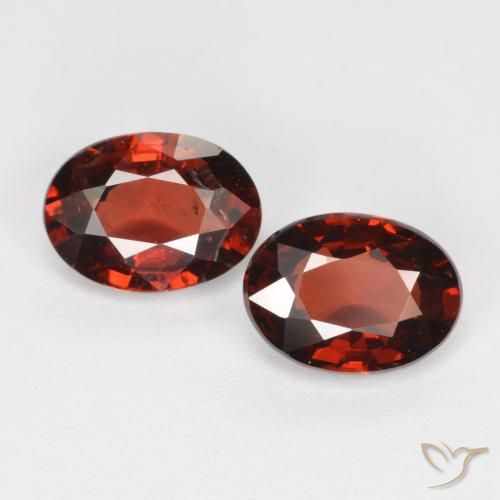 1.82ctw Naturel Rouge moyen Grenat pyrope, ovale, VS