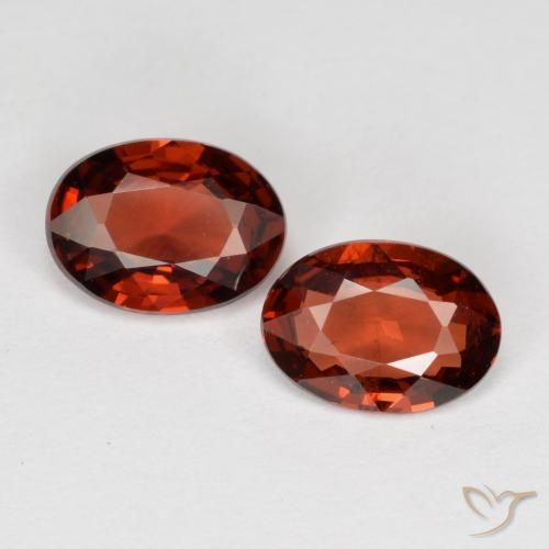 1.53ctw Naturel Rouge écarlate Grenat pyrope, ovale, VS