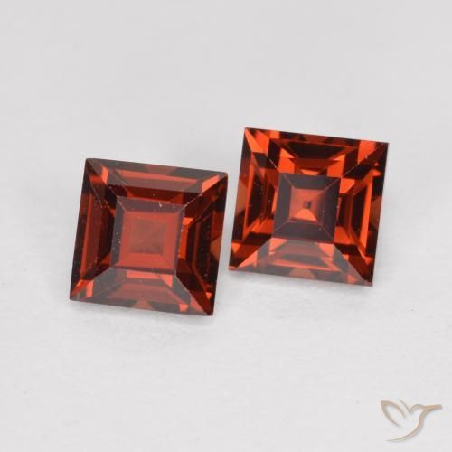 Shop natural 1.05ct Rouge écarlate Grenat pyrope gems, Carré, from Mozambique at GemSelect. In stock, global shipping!