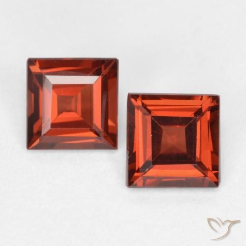 0.82ctw Naturel Rouge écarlate Grenat pyrope, Carré, VS