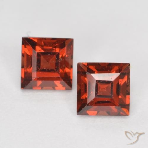 1.04ctw Naturel Rouge moyen Grenat pyrope, Carré, VS