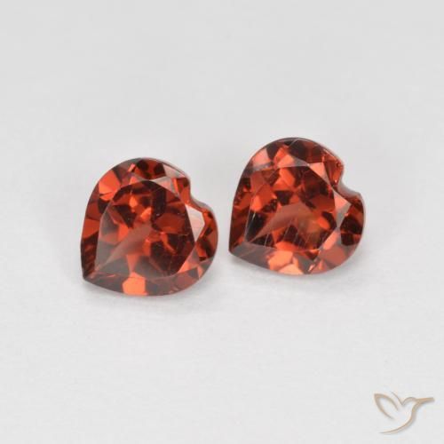 Shop natural 1.20ct Rouge vif Grenat pyrope gems, Cœur, from Mozambique at GemSelect. In stock, global shipping!