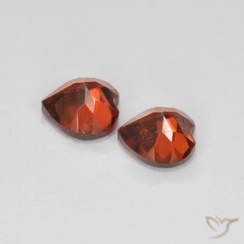 Shop natural 1.30ct Rouge Sangria Grenat pyrope gems, Cœur, from Mozambique at GemSelect. In stock, global shipping!