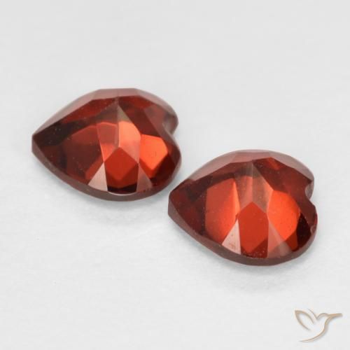 Shop natural 1.20ct Rouge vif Grenat pyrope gems, Cœur, from Mozambique at GemSelect. In stock, global shipping!