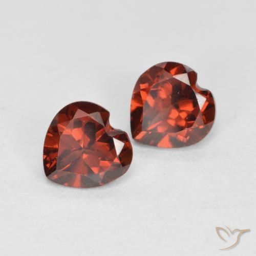 Shop natural 1.17ct Rouge groseille Grenat pyrope gems, Cœur, from Mozambique at GemSelect. In stock, global shipping!