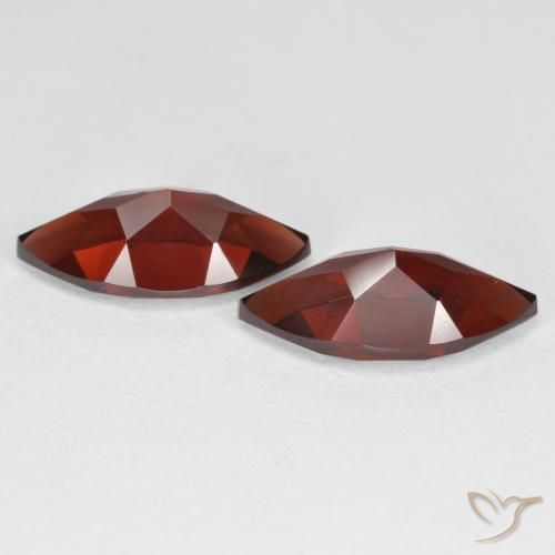 Shop natural 4.45ct Rouge foncé Grenat pyrope gems, Marquise, from Mozambique at GemSelect. In stock, global shipping!