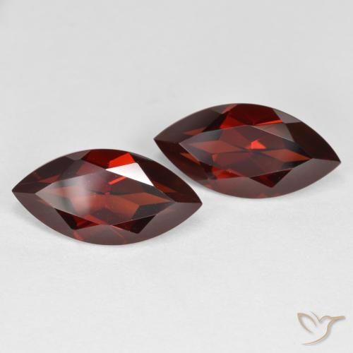Shop natural 4.40ct Rouge foncé Grenat pyrope gems, Marquise, from Mozambique at GemSelect. In stock, global shipping!