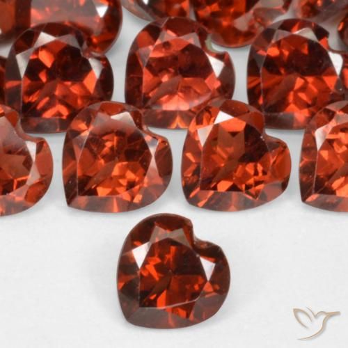 Grenat pyrope Rouge groseille naturelle Forme de coeur, 0.58 ct, VS