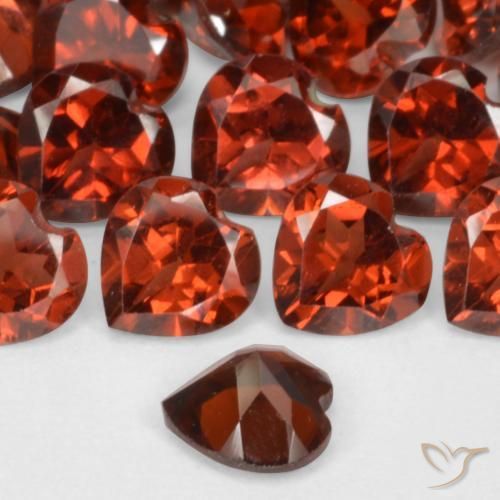 Grenat pyrope Rouge groseille naturelle Forme de coeur, 0.58 ct, VS