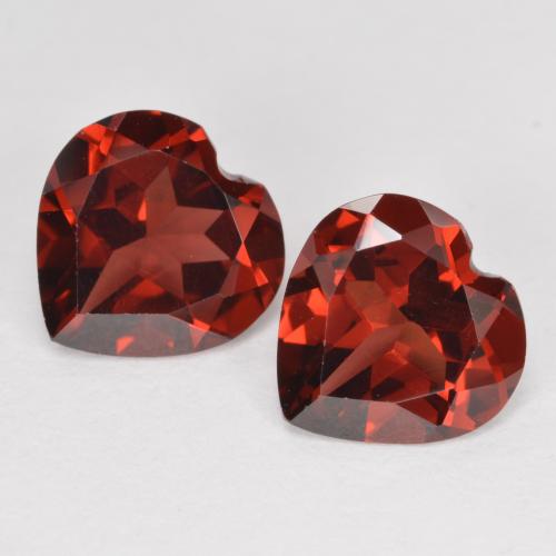 Achetez naturel 3.67ct Rouge moyen Grenat pyrope gems, Forme de coeur, En provenance Mozambique chez GemSelect. En stock, livraison internationale!