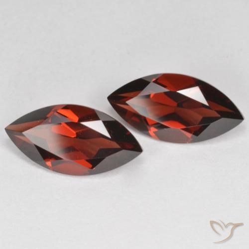 Shop natural 4.31ct Rouge sang profond Grenat pyrope gems, Marquise, from Mozambique at GemSelect. In stock, global shipping!