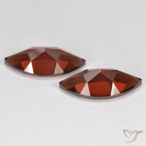 Shop natural 4.31ct Rouge sang profond Grenat pyrope gems, Marquise, from Mozambique at GemSelect. In stock, global shipping!