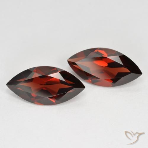 Shop natural 4.05ct Rouge sang profond Grenat pyrope gems, Marquise, from Mozambique at GemSelect. In stock, global shipping!