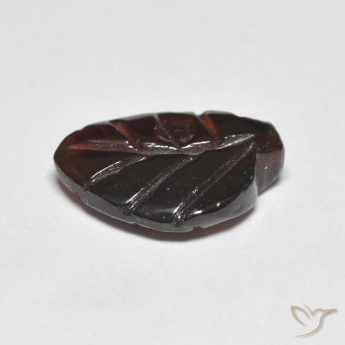 Grenat pyrope Rouge foncé naturelle Fantaisie, 3.64 ct, Transparent