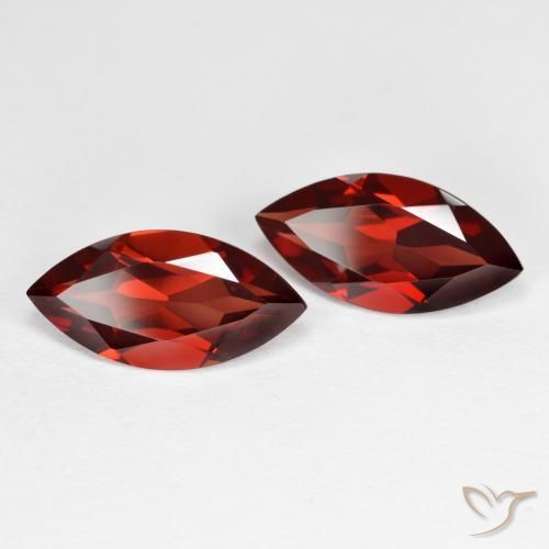 Shop natural 3.95ct Rouge Sangria Grenat pyrope gems, Marquise, from Mozambique at GemSelect. In stock, global shipping!