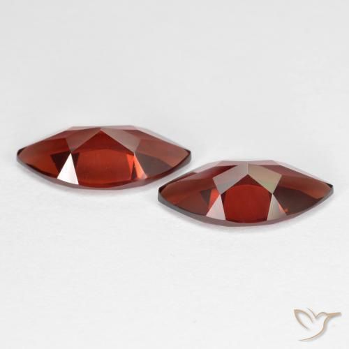 Shop natural 3.95ct Rouge Sangria Grenat pyrope gems, Marquise, from Mozambique at GemSelect. In stock, global shipping!