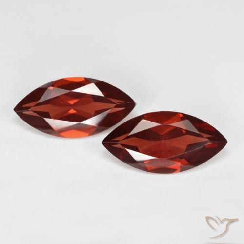3.74ctw Naturel Rouge foncé Grenat pyrope, Marquise, VS
