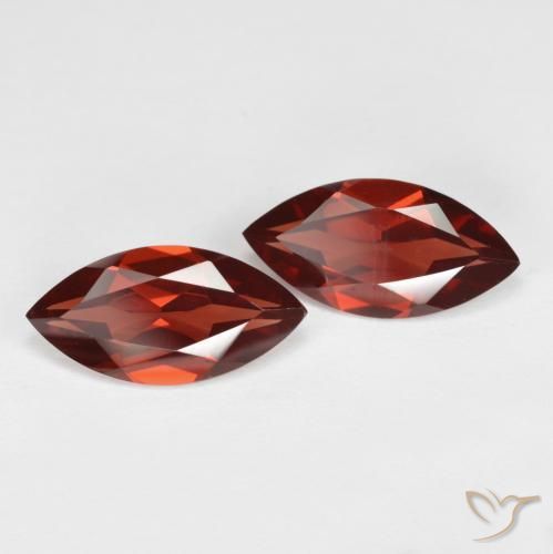 Shop natural 3.74ct Rouge foncé Grenat pyrope gems, Marquise, from Mozambique at GemSelect. In stock, global shipping!