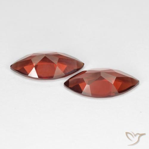 Shop natural 3.74ct Rouge foncé Grenat pyrope gems, Marquise, from Mozambique at GemSelect. In stock, global shipping!